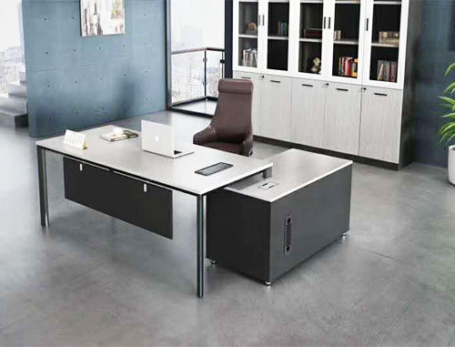 辦公桌、書柜